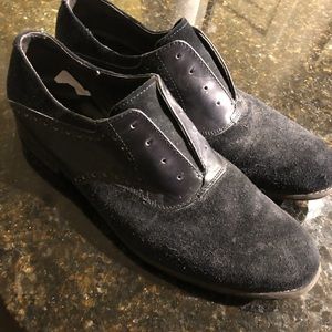 John Varvatos blue suede laceless derby